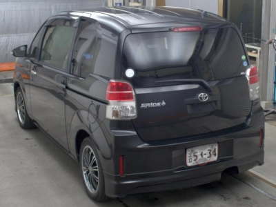 TOYOTA SPADE