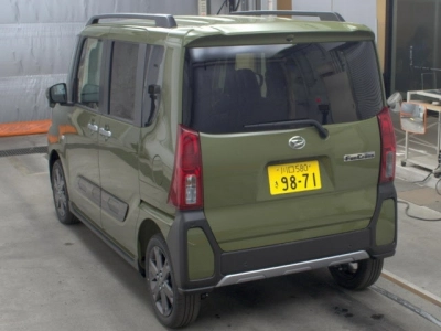 DAIHATSU TANTO FUN CROSS