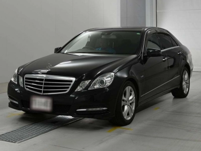MERCEDES BENZ E CLASS