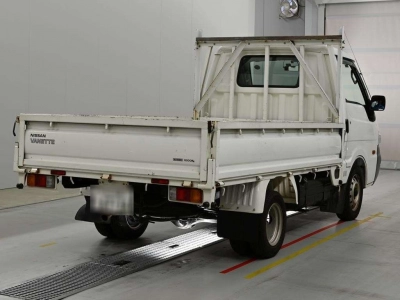 NISSAN VANETTE TRUCK