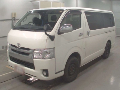 TOYOTA REGIUS VAN