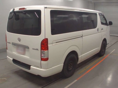 TOYOTA REGIUS VAN