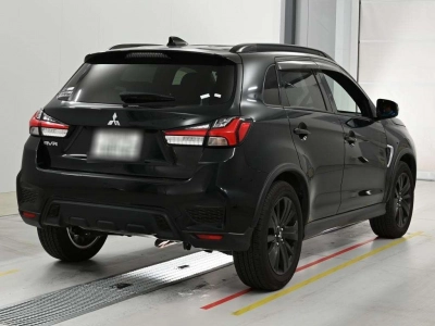 MITSUBISHI RVR