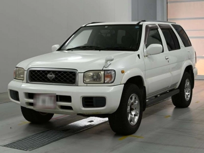 NISSAN TERRANO