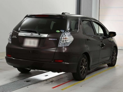 HONDA FIT SHUTTLE HYBRID