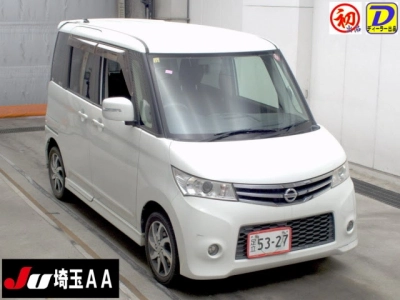 NISSAN ROOX