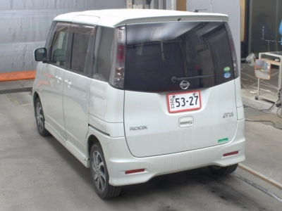 NISSAN ROOX