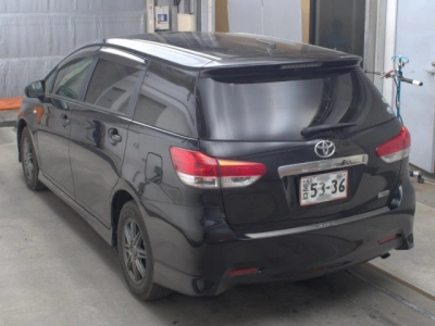TOYOTA WISH
