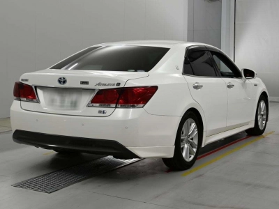 TOYOTA CROWN HYBRID