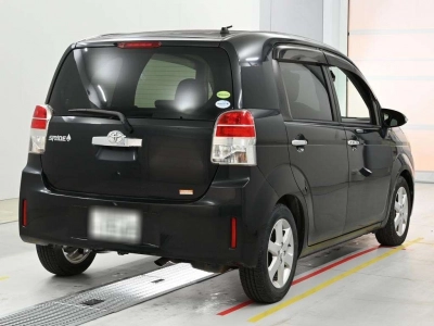 TOYOTA SPADE