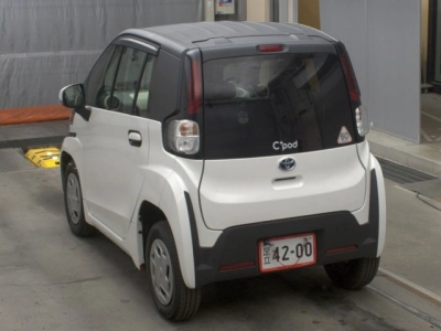 TOYOTA C+POD