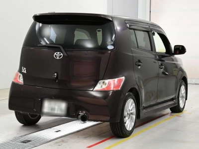 TOYOTA BB