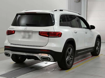 MERCEDES BENZ GLB