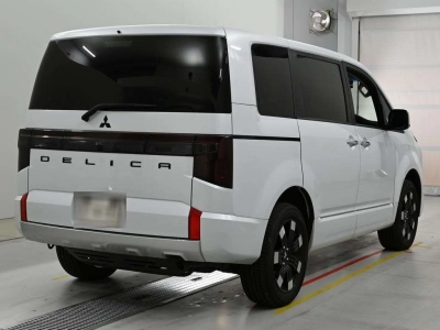 MITSUBISHI DELICA D:5