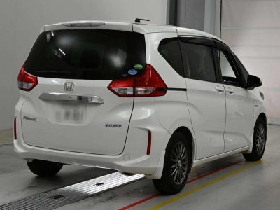 HONDA FREED HYBRID