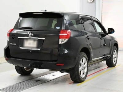TOYOTA VANGUARD