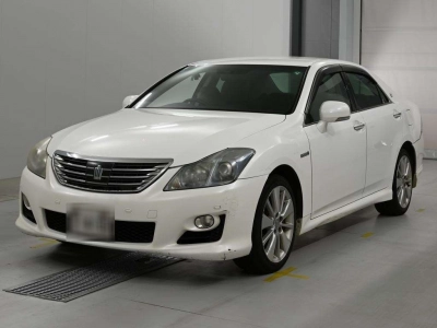 TOYOTA CROWN HYBRID