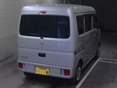 NISSAN CLIPPER VAN