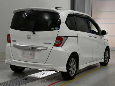 HONDA FREED SPIKE HYBRID