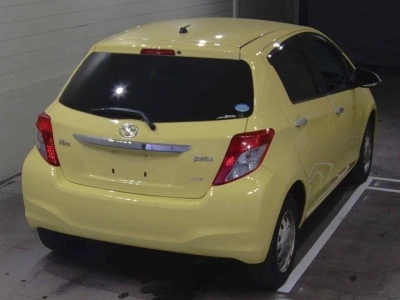TOYOTA VITZ