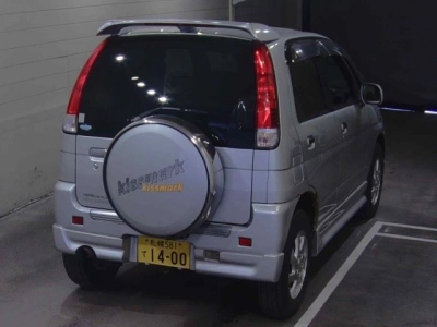 DAIHATSU TERIOS KID