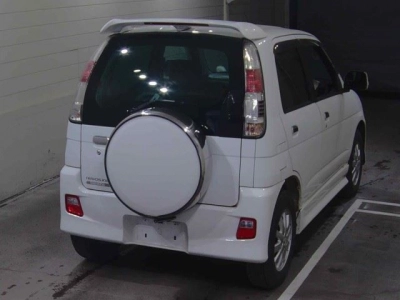 DAIHATSU TERIOS KID