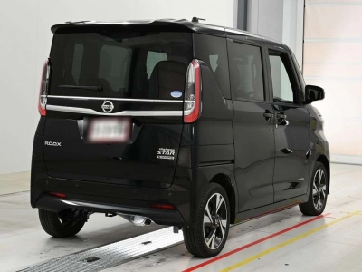 NISSAN ROOX