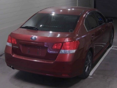 SUBARU LEGACY B4