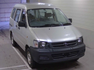 TOYOTA TOWN ACE VAN