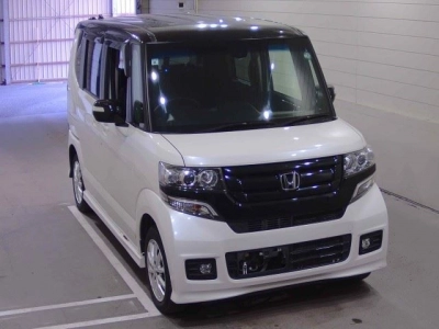 HONDA N BOX CUSTOM