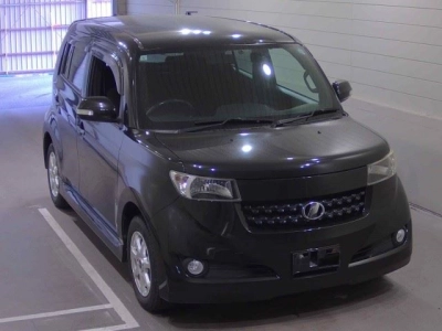 TOYOTA BB