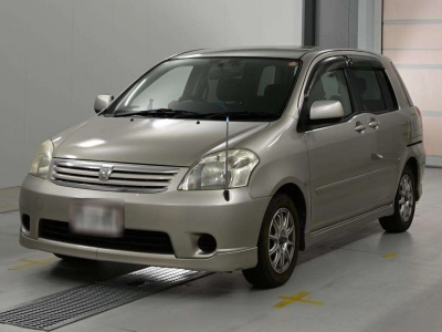 TOYOTA RAUM