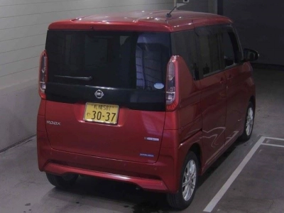 NISSAN ROOX