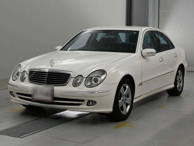 MERCEDES BENZ E CLASS
