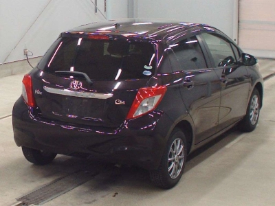 TOYOTA VITZ
