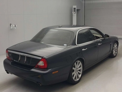 JAGUAR XJ6