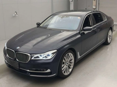 BMW 7 SERIES