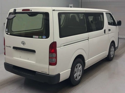 TOYOTA REGIUS VAN