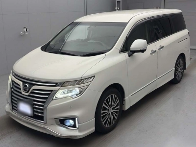NISSAN ELGRAND