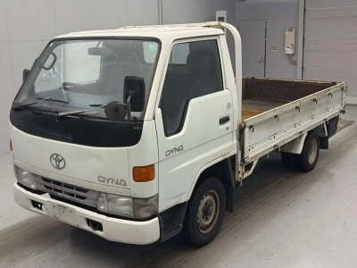 TOYOTA DYNA TRUCK