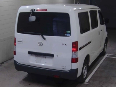 TOYOTA NOAH (LITE ACE) VAN
