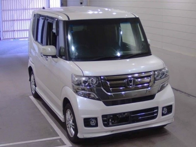 HONDA N BOX CUSTOM