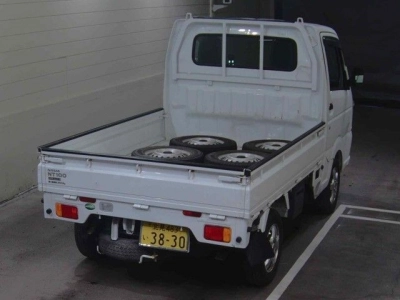 NISSAN NT100 CLIPPER