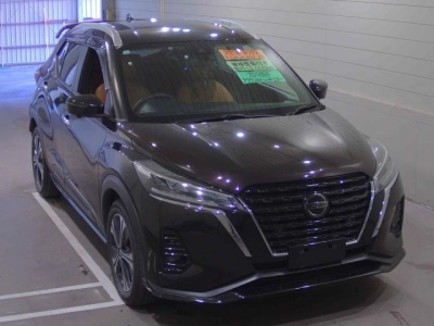 NISSAN KICKS