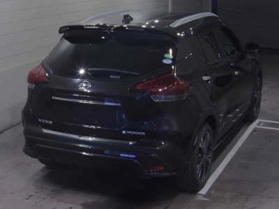 NISSAN KICKS