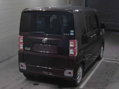 TOYOTA PIXIS MEGA