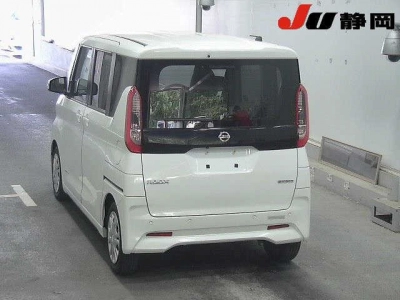 NISSAN ROOX