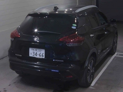 NISSAN KICKS