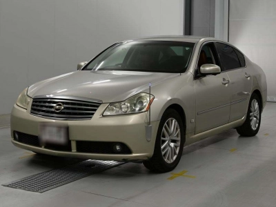 NISSAN FUGA