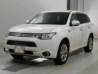 MITSUBISHI OUTLANDER PHEV